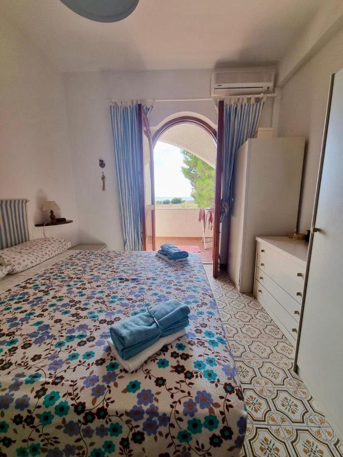 ファレルナ Vista Mare Su Tre Piani Con Giardinoヴィラ エクステリア 写真